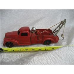 Hubley kiddie toy 474 cast iron tow truck