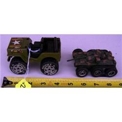 (2) army toys