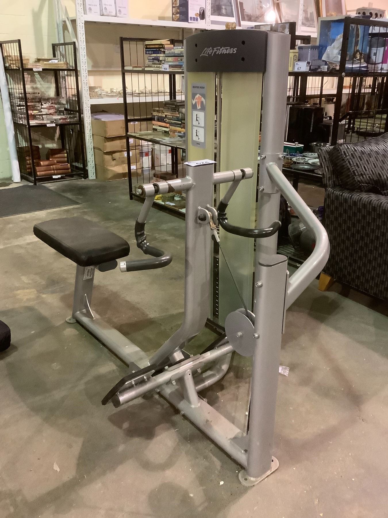 LIFE FITNESS SEATED ROW MACHINE 15 195LBS LIFE FITNESS SEATED ROW MACHINE 15 195LBS