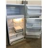 Image 2 : GE WHITE TOP BOTTOM FRIDGE MODEL LW18JYRRW-1