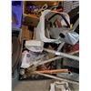 Image 2 : PALLET OF HAND TOOLS, HARDWARE, CUTTING DISCS, ETC