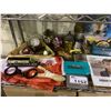 Image 2 : ASSORTED COLLECTIBLES