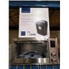 Image 1 : INSIGNIA CROSS-CUT SHREDDER & INSIGNIA DIGITAL TOASTER OVEN WITH AIR FRYING