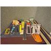 Image 1 : 1 Box HO and HOE train set accessories (TS)