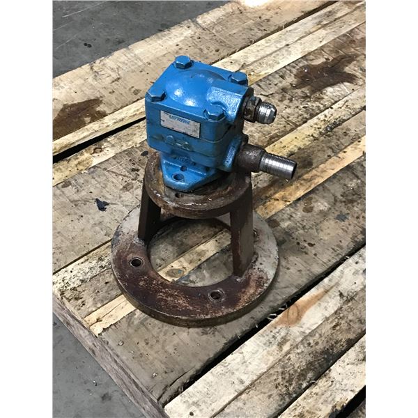 VICKERS V230 9 1C12 S214 PUMP