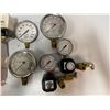 Image 2 : MISC LOT OF PRESSURE GAUGES
