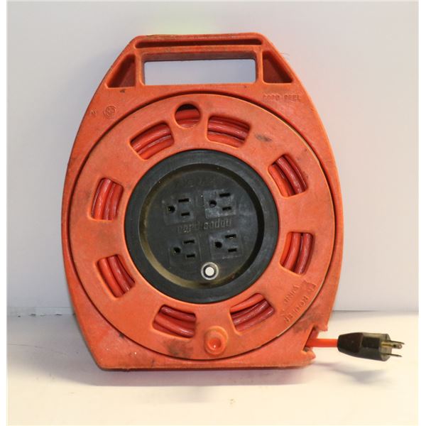 NOMA CORD CADDY/REEL WITH 4 OUTLETS