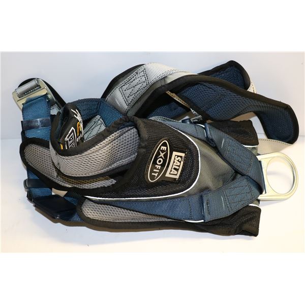 3M DBI-SALA EXOFIT VEST-STYLE HARNESS LARGE