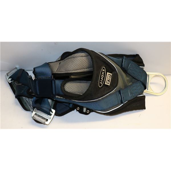3M DBI SALA EXOFIT VEST STYLE HARNESS SMALL