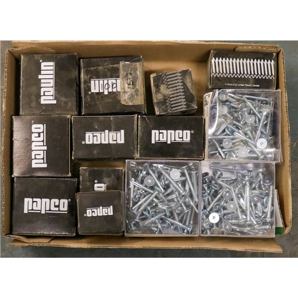 FLAT LOT OF ASSORTED SCREWS