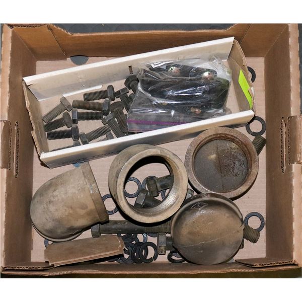 FLAT OF VARIOUS PIPE CONNECTORS & SCREWS