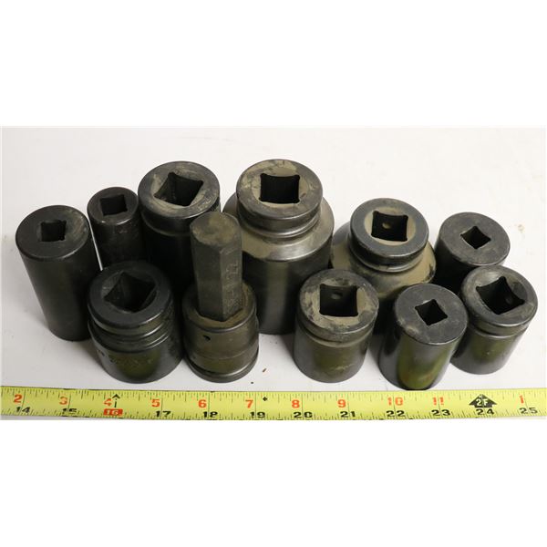TRAY LOT OF GRAY TOOLS IMPACT SOCKETS