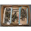 Image 1 : FLAT OF INDUSTRIAL NUTS & BOLTS