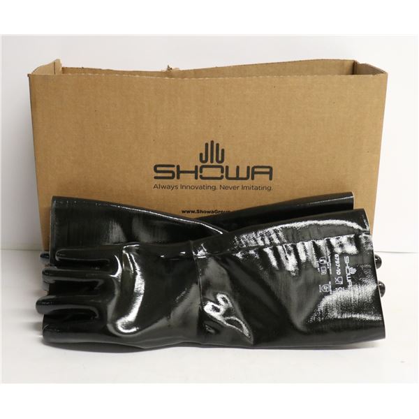12 PAIRS OF SHOWA NEOPRENE GLOVES