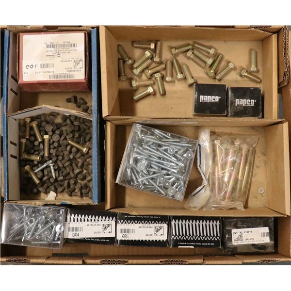 FLAT LOT OF ASSORTED SCREWS