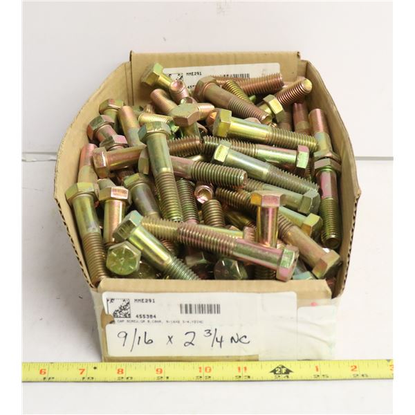 FLAT LOT OF HEX HEAD CAP SCREWS