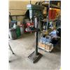 Image 2 : JET 5817P 12-SPEED HEAVY DUTY FLOOR STANDING DRILL PRESS WITH JIG