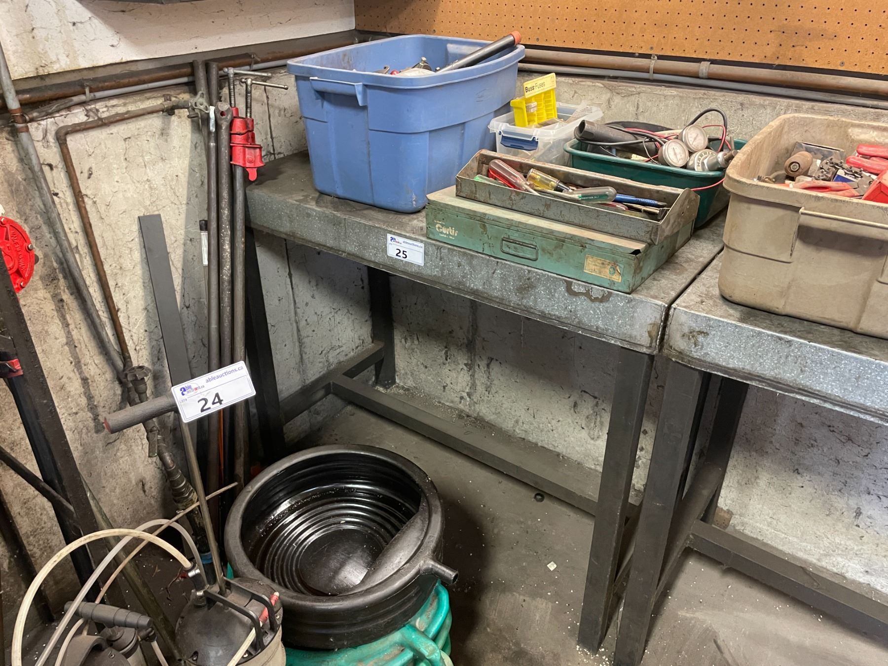 METAL HEAVY DUTY INDUSTRIAL WORK BENCH WITH ASSORTED ENGINE REPAIR ...
