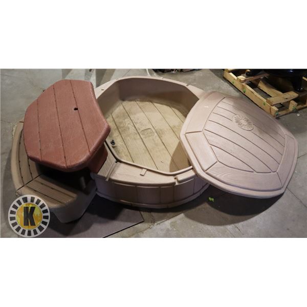STEP TWO KIDS SAND BOX WITH COVER AND MINI