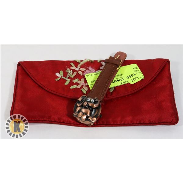 VINTAGE GOOGLY EYED ELEPHANT WATCH