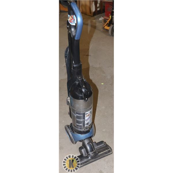 PLUG-IN VACUUM