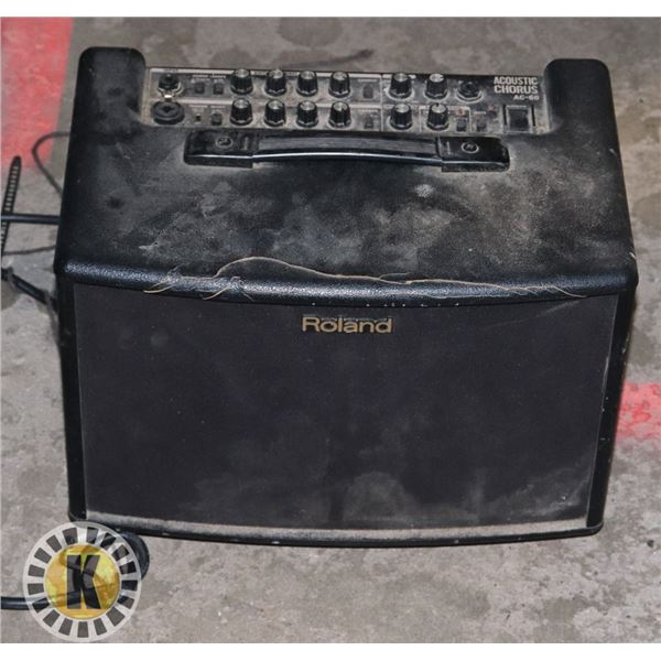 ROLAND AC60 AMPLIFIER