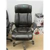 Image 1 : New Brown Bonded Leather Executive Office Chair