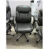 Image 1 : New True Innovations Bonded Leather Office Chair