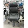 Image 1 : New True Innovations Bonded Leather Office Chair