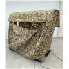 Image 1 : SELF-CONTAINED DUCK BLIND ON PLASTIC SLED