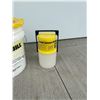 Image 4 : TWO AERATED LIVE BAIT BUCKETS AND SMALL LIVE BAIT CONTAINER