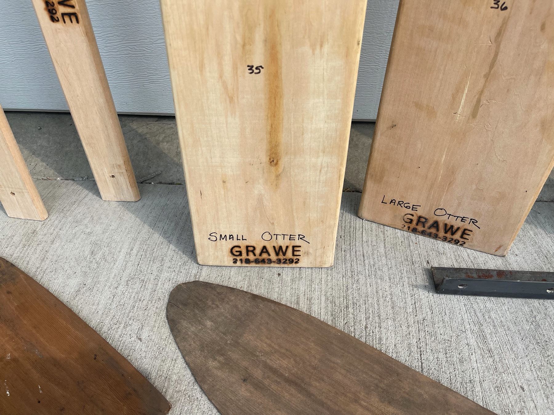 METAL AND WOODEN FUR STRETCHERS