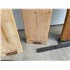 Image 3 : METAL AND WOODEN FUR STRETCHERS