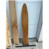 Image 5 : METAL AND WOODEN FUR STRETCHERS