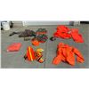 Image 1 : HUNTING AND WET WEATHER CLOTHING