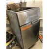 Image 2 : Frymaster commercial deep fryer w/ 1 basket