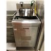 Image 1 : Adcraft commercial deep fryer w/ 2 baskets