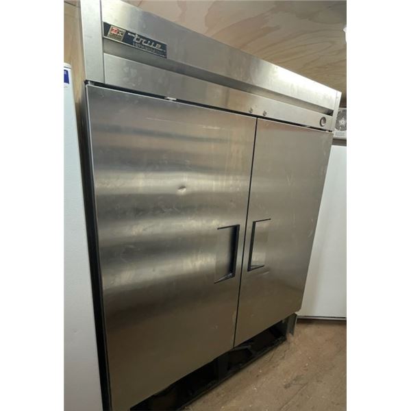 True brand 2 door commercial cooler