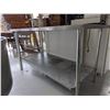 Image 2 : Stainless steel 5 'x 2 1/2' prep table (minor repair needed to bottom shelf leg attachment)