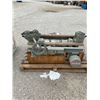 Image 1 : Chester Worm Drive 1 Ton Hoist