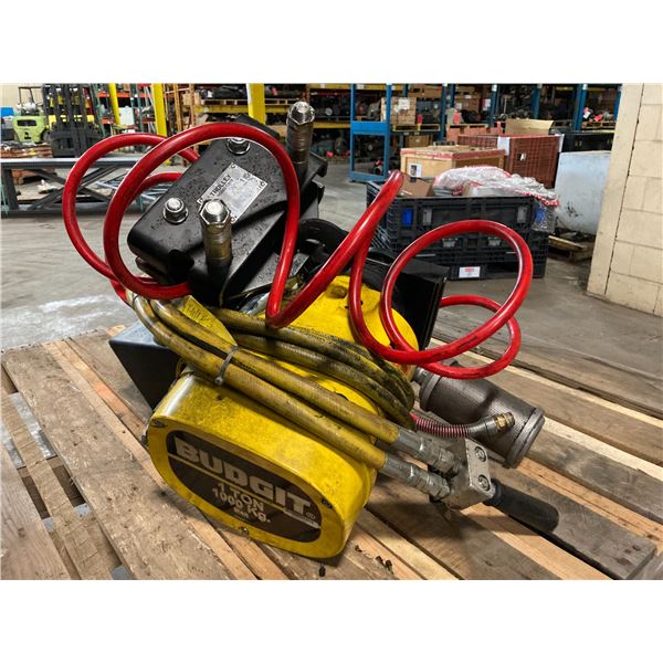 Budgit 1 Ton Air Chain Hoist, M/N: BAHC0130