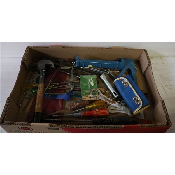 LARGE FLAT OF TOOLS