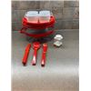 Image 2 : 23 PC COMPACT PICNIC SET - FOR PLAYGROUND PICNICS