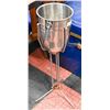 Image 1 : STAINLESS ICE BUCKET WITH STAND