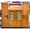 Image 1 : ANTIQUE ROGERS MAJESTIC RADIO FOR REPAIR OR