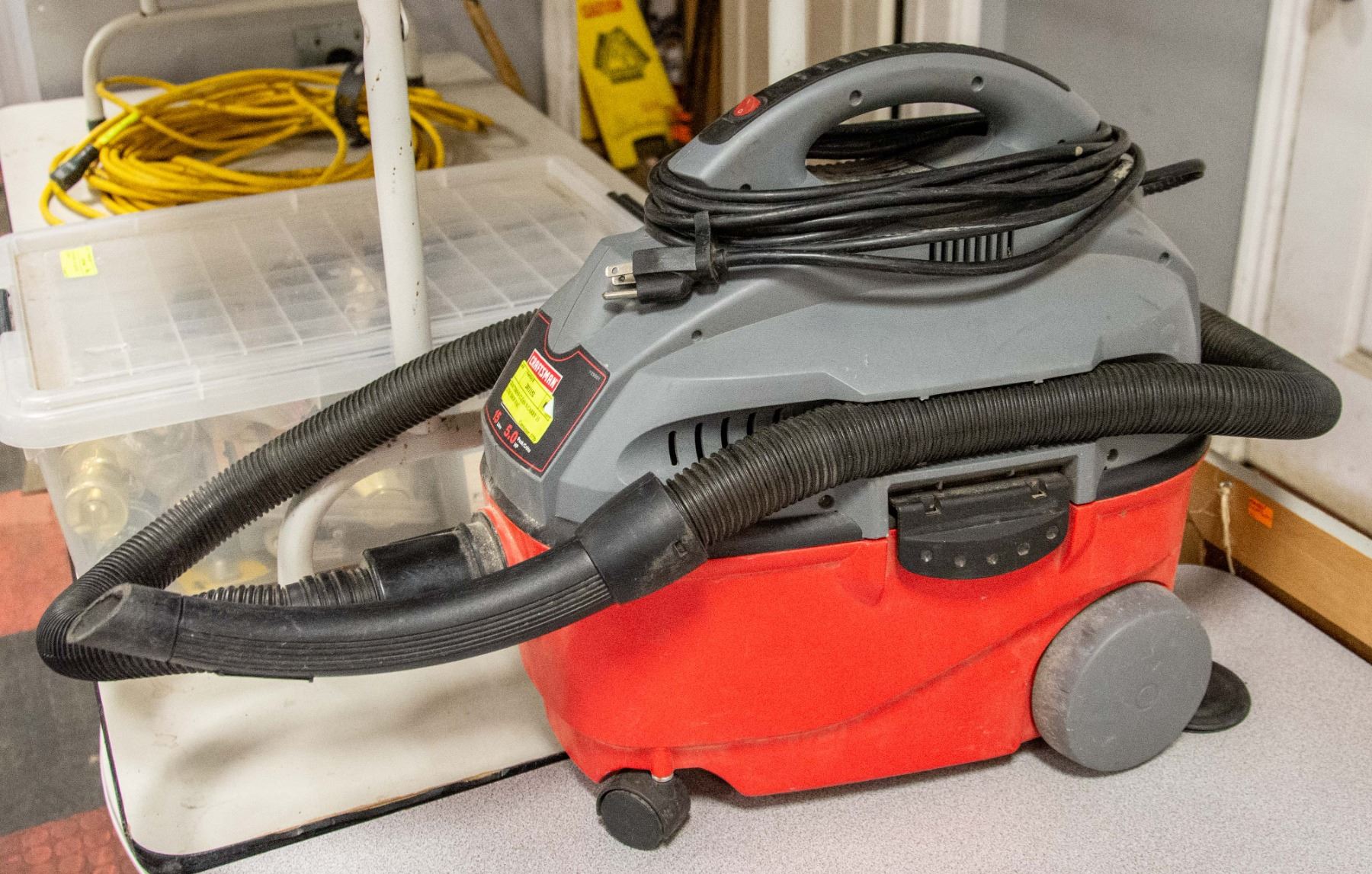 CRAFTSMAN CLEAN N CARRY 15 LITRE SHOPVAC