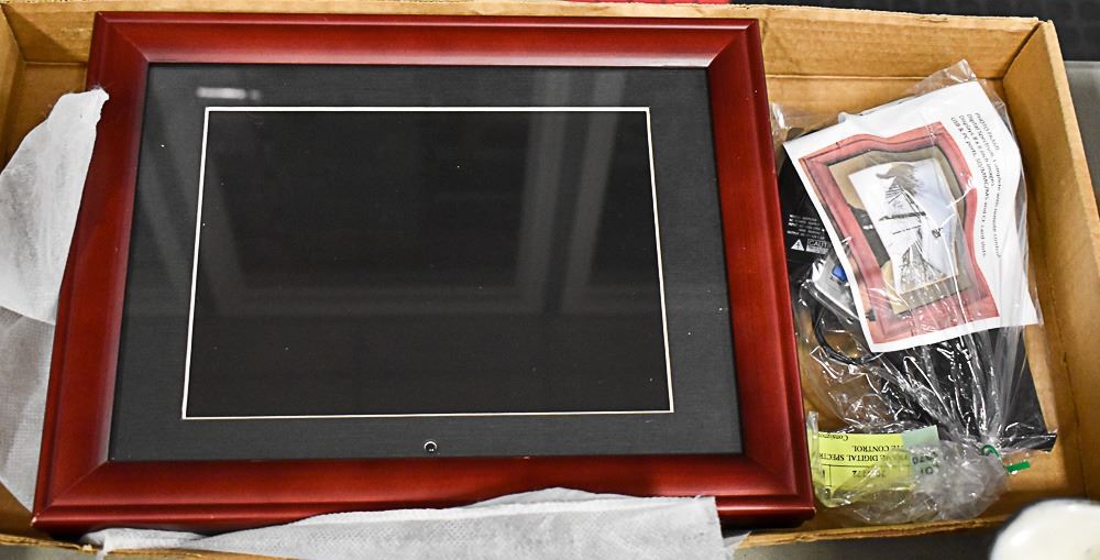 PHOTO FRAME DIGITAL SPECTRUM W/ REMOTE CONTROL