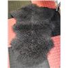 Image 1 : SHOWHOME GREY FAUX FUR DECOR PIECE