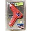 Image 1 : BRAND NEW OASIS HOT GLUE GUN