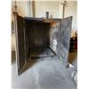 Image 2 : LARGE GREY INDUSTRIAL 2 DOOR ELECTRIC PARTS CLEANER / INCINERATOR